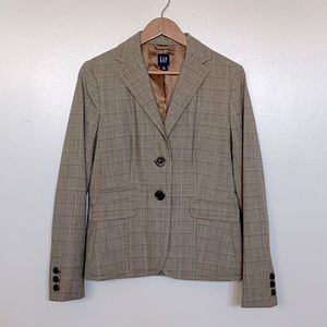 Women’s brown plaid blazer